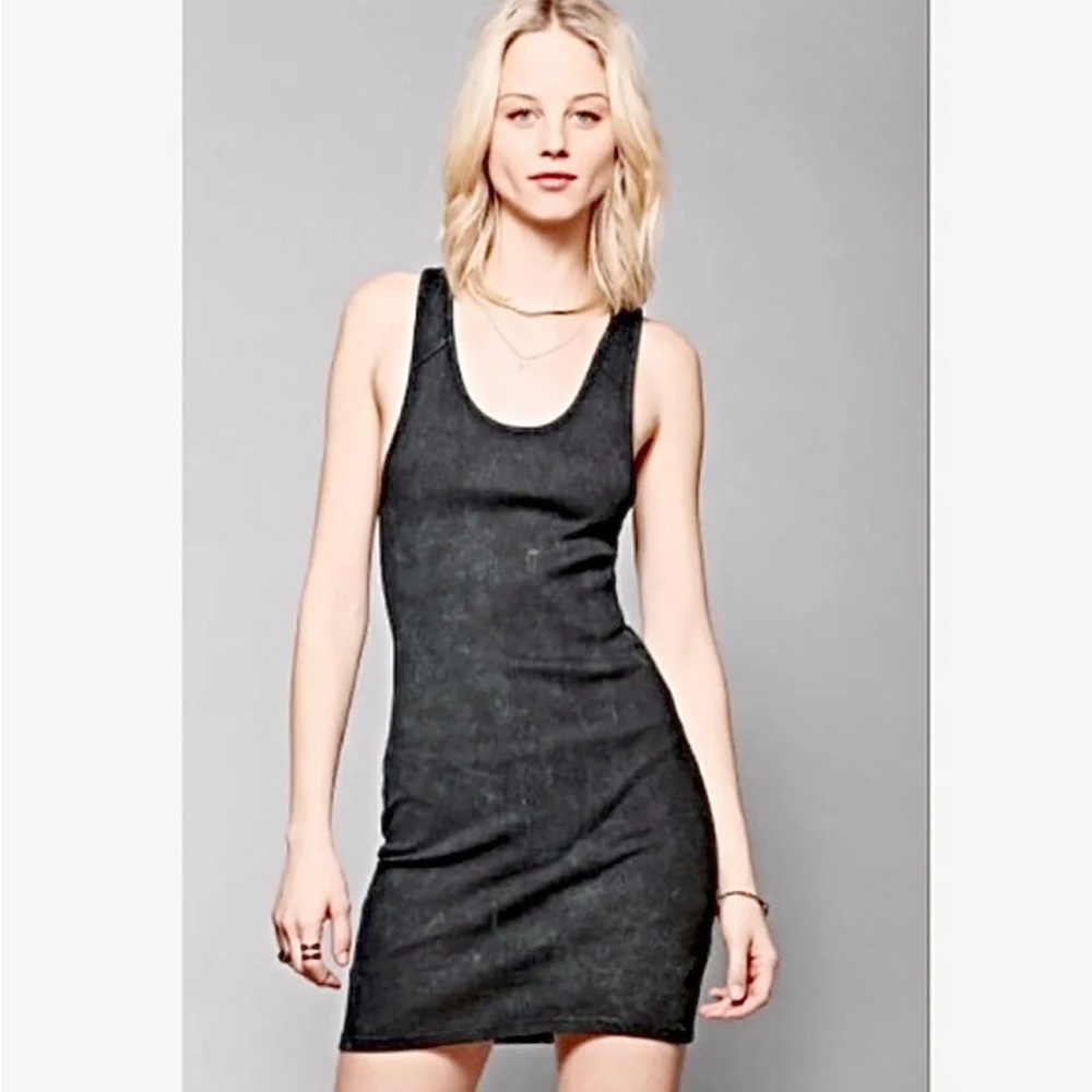 NWT UO silence + noise green tie dye cut out back ribbed tank dress